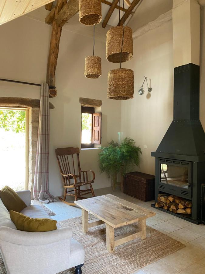 Gite Dordogne Perigord Hautefort Экстерьер фото
