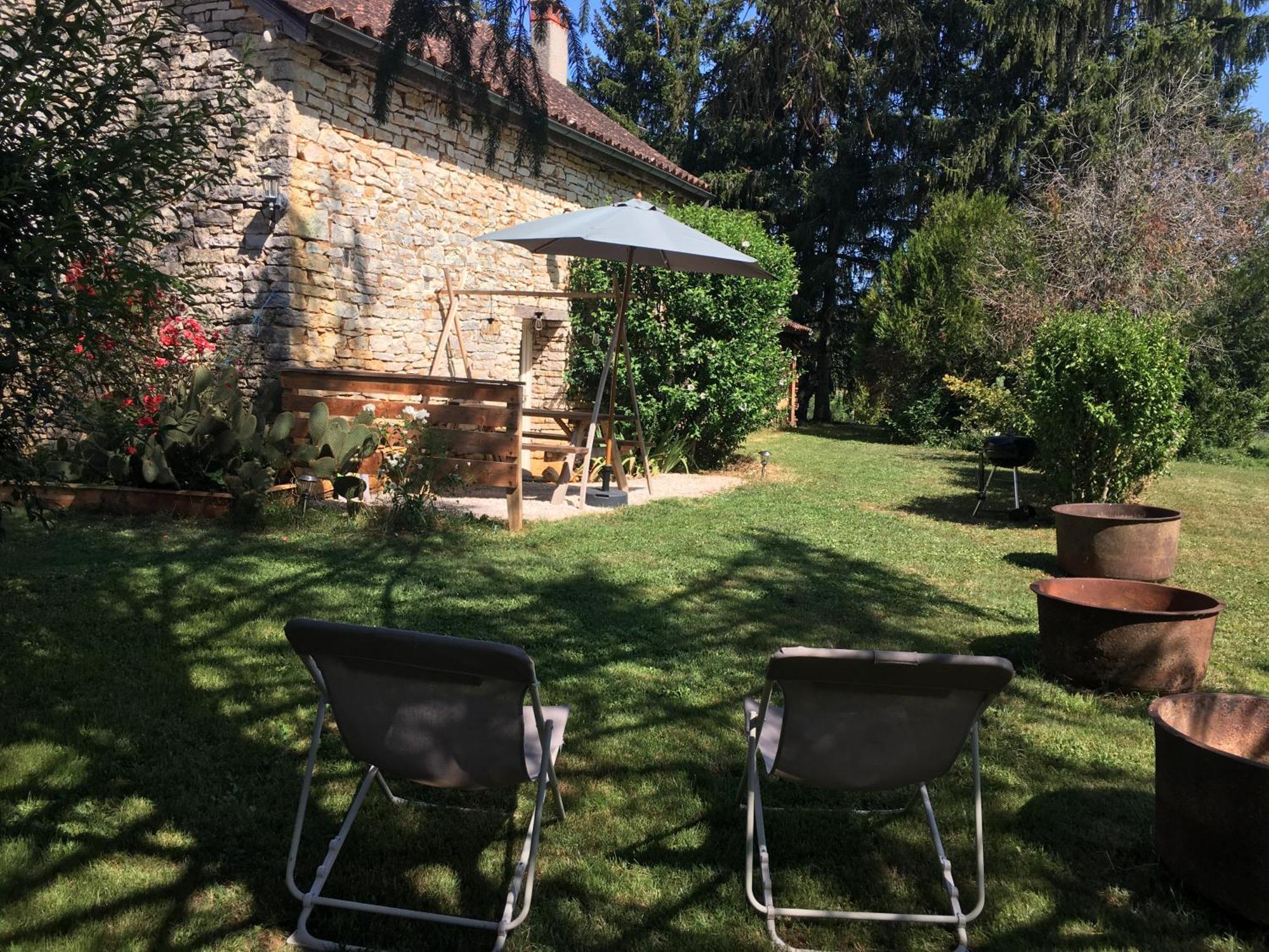 Gite Dordogne Perigord Hautefort Экстерьер фото